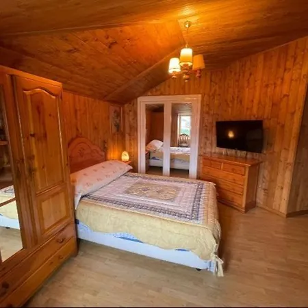 Cerca De La Granja 아파트 *